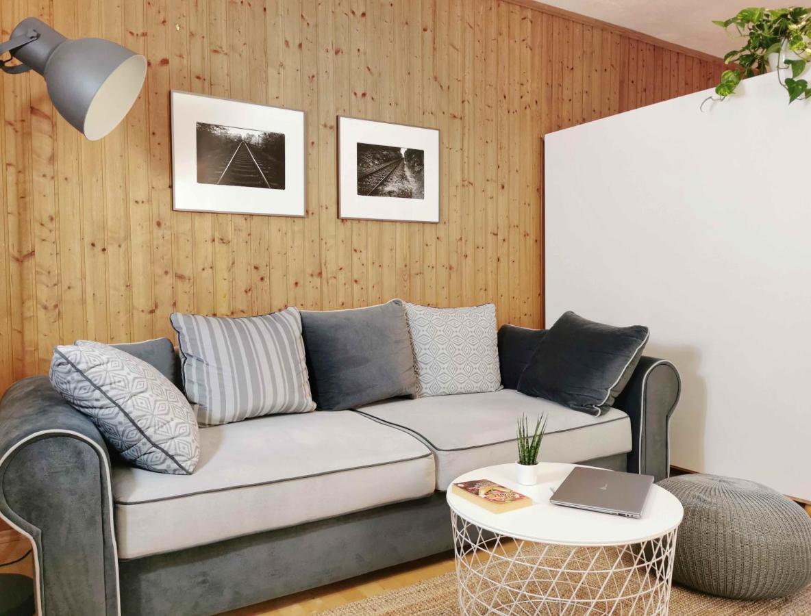 Ferienwohnung Himmelberg 80M2 In Der Altstadt Und Toll Fuer Familien Klagenfurt am Woerthersee Exterior photo